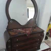 کشو آینه دار