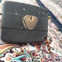 قفل دروازه