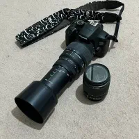 دوربین کنون 1300D بسیار تمیز و کم کار قیمت توافقی