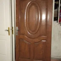 درب ورودی ساختمان دوعدرب اتاق خواب درحدنو