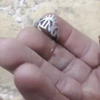 انگشتر سفید ط