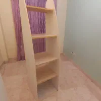 طبقه ی کتاب یا شلف گلدان