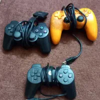 دسته های بازی کامپیوتر و سونی دو سالم