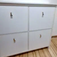 کنسول هایگلاس سفید ۴ درب شیک و سالم