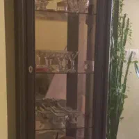 بوفه شیشه ای سالم