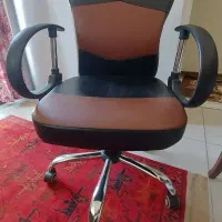 صندلی چرخشی سالم اداری