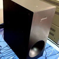 یکعدد ساب ووفر مارک سامسونگ سالم و تمیز