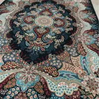 یک عدد فرش ۱۲ متری