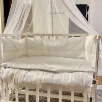 تخت کنارمادر