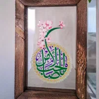 استند رومیزی چوب و شیشه