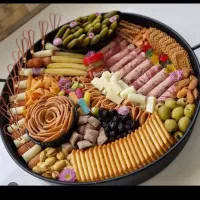 تهیه انواع فینگرفود و سینی مزه...