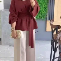 منشی خانم مجرد با ظاهری اراسته و بدون حاشیه