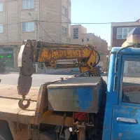 نیسان جرثقیل یدک کش