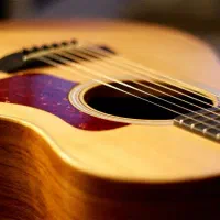 آموزش تخصصی گیتار (پاپ و کلاسیک)