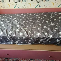 تخت دونفره با تشک مخصوص نوجوان
