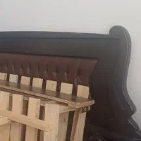تخت خواب کاملا چوب و شیک و زیبا