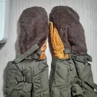 دستکش قطبی آنتیک