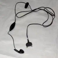 شارژر و هندزفری