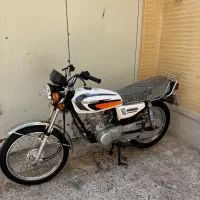 موتورسیکلت هوندا ۱۲۵مدل ۱۳۹۵ (درحدصفر)
