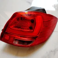 چراغ خطر روی گلگیر عقب سمت راست کوییک