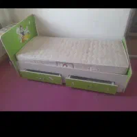 تخت خواب نوجوان به همراه تشک