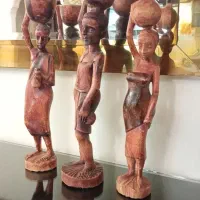 مجسمه های چوبی آفریقایی