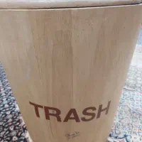 سطل و جانونی چوبی