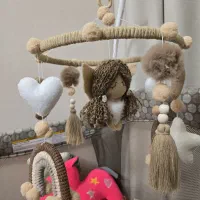 آویز موزیکال تخت نوزاد رنگ نود و به مد بازار