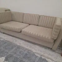 دو دست مبل راحتی و دو عدد میز