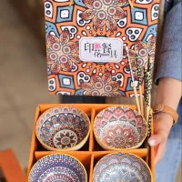 تعدادی ظروف آشپزخانه و پذیرایی