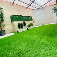 ۹۷متر/حیاط دار/فول امکانات/قلب فاز یک /سند تک برگ