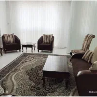 مبل راحتی چوب روسیه کاملا سالم همراه با میز