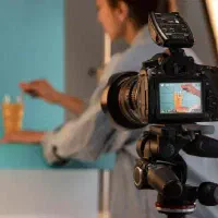 عکاسی با دوربین حرفه‌ای در فضای های باز