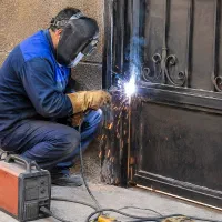 جوشکاری سیار تهران /فوری حرفه ای در محل نرده ورق