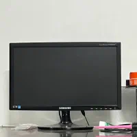 مانیتور و کامپیوتر