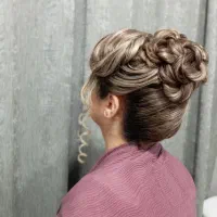 سالن زیبایی ملورا انجام تمامی خدمات زیبایی