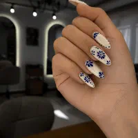 مرکز تخصصی طراحی و کاشت ناخن