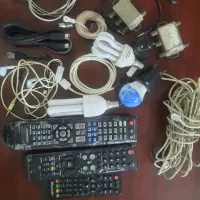 مقداری خورده وسایل شامل سیم و پیچ