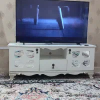 میز تلویزیون در حد نو