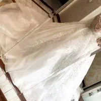 لباس عروس پوشیده
