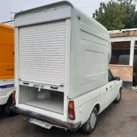 راننده وانت  با خودرو مسقف