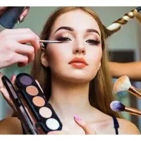 دعوت به همکاری در سالن زیبایی