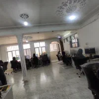 استخدام همکار خانم