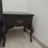 کنسول و پاتختی
