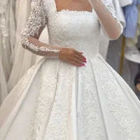 تعدادی لباس عروس نو و تن پوش