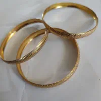 سه‌ عدد‌ النگو‌ طلا