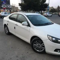 جک j5اتوماتیک