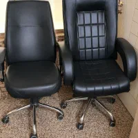 دوتا صندلی اداره