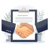 فروشنده آقا برای بساط در بازار روز خرمشهر