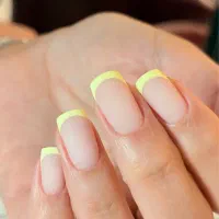 آموزش کاشت ناخن ، با جدید ترین تکنیک های روسی.